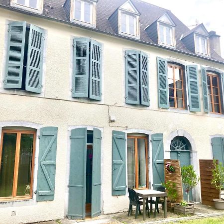 Une Maison De Famille Oloron-Sainte-Marie Exteriör bild